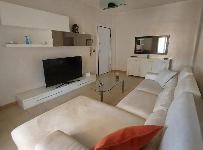 Moonhouse צ'לייה מספיקה