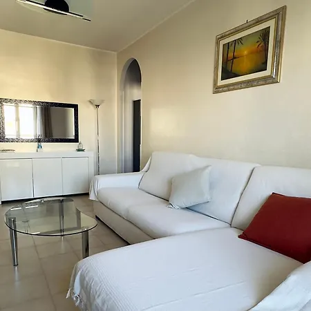 펜션 Moonhouse 세글리에 메사피카