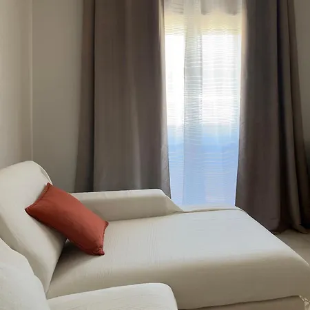 Moonhouse Holiday home